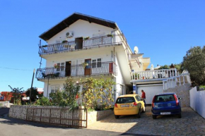  Apartments with a parking space Mastrinka, Ciovo - 9428  Трогир